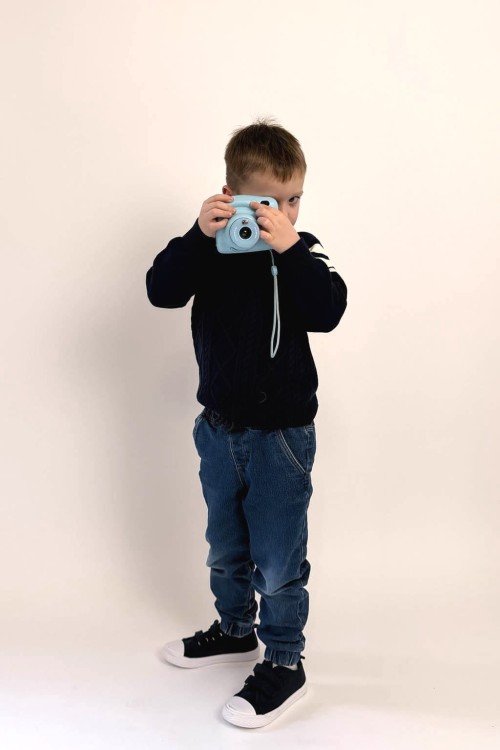 granatowy-sweter-hugo-1.jpg
