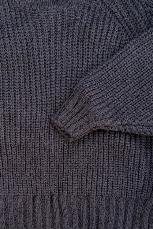 Sweter-dzianinowy-czekoladowy-minimalistyczny-4.jpg